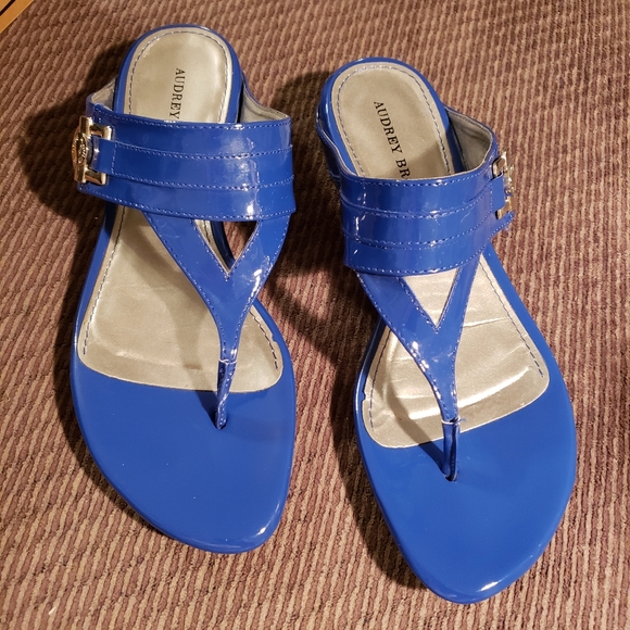 Ladies Sandals - Picture 12 of 13